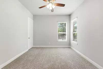 2021 Green Terrace Lane, Pinehurst, TX 77362 - Photo 34