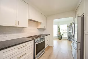 9889 Hyacinth Way, Conroe, TX 77385 - Photo 2