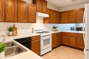 7715 Cloverlake Ct, Houston, TX 77040 - Photo 2