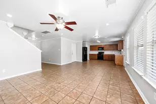 29550 N Legends Bend Dr, Spring, TX 77386 - Photo 2