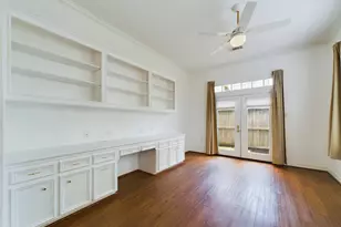 5627 Winsome Ln, Houston, TX 77057 - Photo 16