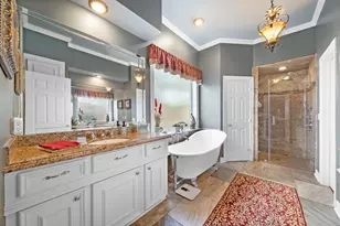 1310 Whispering Pines Dr, Houston, TX 77055 - Photo 18