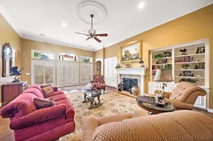 1310 Whispering Pines Dr, Houston, TX 77055 - Photo 14