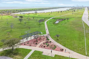 1925 42nd Ave N, Texas City, TX 77590 - Photo 40