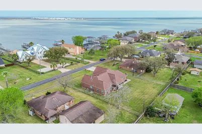 1925 42nd Avenue N, Texas City, TX 77590 - Photo 8