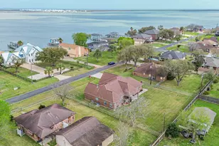 1925 42nd Ave N, Texas City, TX 77590 - Photo 8