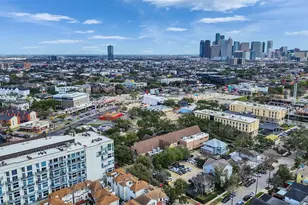 1220 Hawthorne St, Houston, TX 77006 - Photo 48