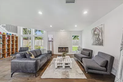 7703 Bobbitt Lane #D, Houston, TX 77055 - Photo 6