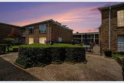 2101 Fountain View Drive #55, Houston, TX 77057 - Photo 2
