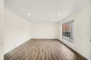 2101 Fountain View Dr, Houston, TX 77057 - Photo 8