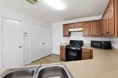 3330 Allington Court, Houston, TX 77014 - Photo 24