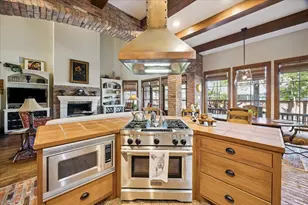 8810 Echo Valley Dr, Spring Valley, TX 77055 - Photo 10