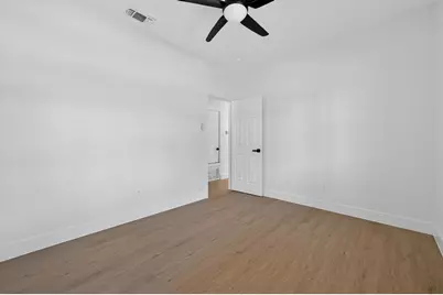 300 Fawn Lane, Georgetown, TX 78628 - Photo 18