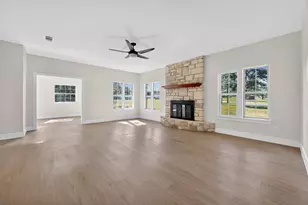 300 Fawn Ln, Georgetown, TX 78628 - Photo 32