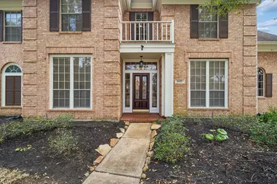 2027 Valleria Court, Sugar Land, TX 77479 - Photo 4