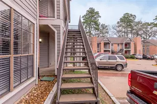2402 Sycamore Ave, Huntsville, TX 77340 - Photo 4