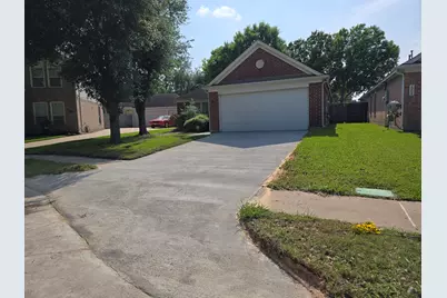 2910 Plum Lake Drive, Pearland, TX 77584 - Photo 2