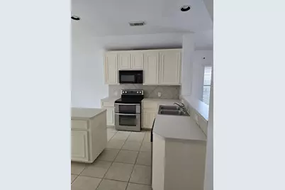2910 Plum Lake Drive, Pearland, TX 77584 - Photo 10