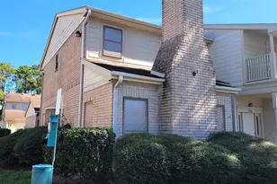 800 Country Pl Dr, Houston, TX 77079 - Photo 2