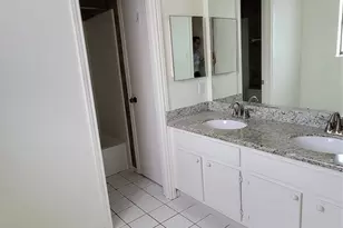 800 Country Pl Dr, Houston, TX 77079 - Photo 12