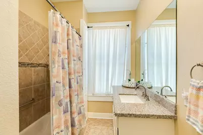 2605 Avenue O 1/2, Galveston, TX 77550 - Photo 16
