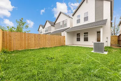 5618 Bertellis Lane, Houston, TX 77091 - Photo 32