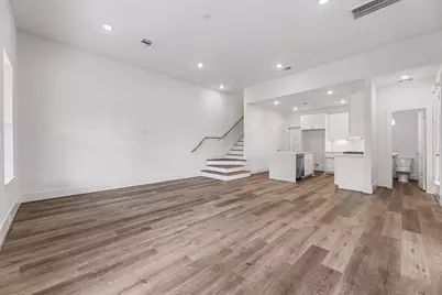 5618 Bertellis Lane, Houston, TX 77091 - Photo 6