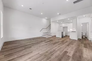 5618 Bertellis Ln, Houston, TX 77091 - Photo 6