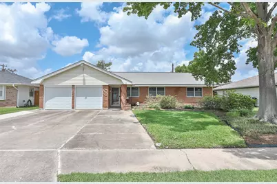 2427 Willowby Drive, Houston, TX 77008 - Photo 2