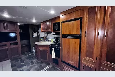 68 Cedar Street, Palacios, TX 77465 - Photo 4