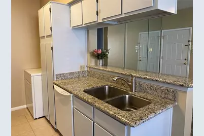 2626 Holly Hall Street #1211, Houston, TX 77054 - Photo 6