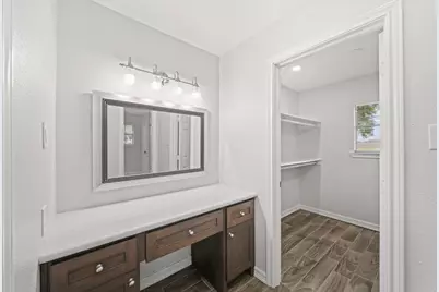 1655 E South Street, Alvin, TX 77511 - Photo 16