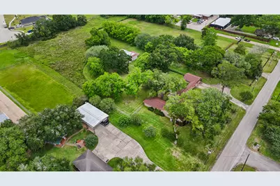1655 E South Street, Alvin, TX 77511 - Photo 36