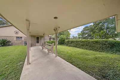 1655 E South Street, Alvin, TX 77511 - Photo 30