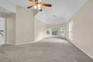 12018 Natural Bridges Ln, Sugar Land, TX 77498 - Photo 12