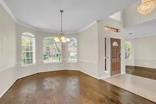 12018 Natural Bridges Ln, Sugar Land, TX 77498 - Photo 4