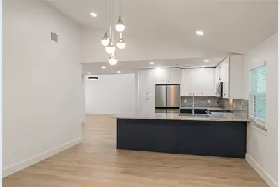 9323 Portal Drive, Houston, TX 77031 - Photo 2