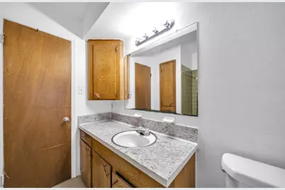 8447 Sterlingshire Street, Houston, TX 77078 - Photo 18