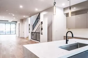 411 W Saulnier St, Houston, TX 77019 - Photo 18