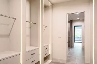 411 W Saulnier Street, Houston, TX 77019 - Photo 46