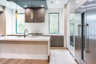 411 W Saulnier Street, Houston, TX 77019 - Photo 14