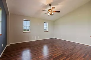 10110 County Rd 67, Manvel, TX 77578 - Photo 14
