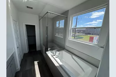 304 Jensen, Houston, TX 77020 - Photo 24