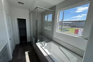 304 Jensen, Houston, TX 77020 - Photo 24