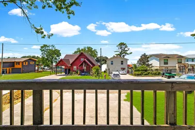 419 W Lake Shore Dr, Livingston, TX 77351 - Photo 8