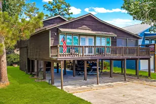 419 W Lake Shore Dr, Livingston, TX 77351 - Photo 2