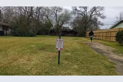 5774 Belneath Street, Houston, TX 77033 - Photo 4