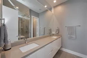 5919 E Post Oak Ln, Houston, TX 77055 - Photo 18