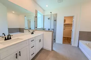 6215 Royal Palm Dr, Manvel, TX 77578 - Photo 8