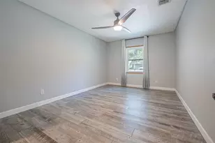 205 Winding Way, Rockport, TX 78382 - Photo 16